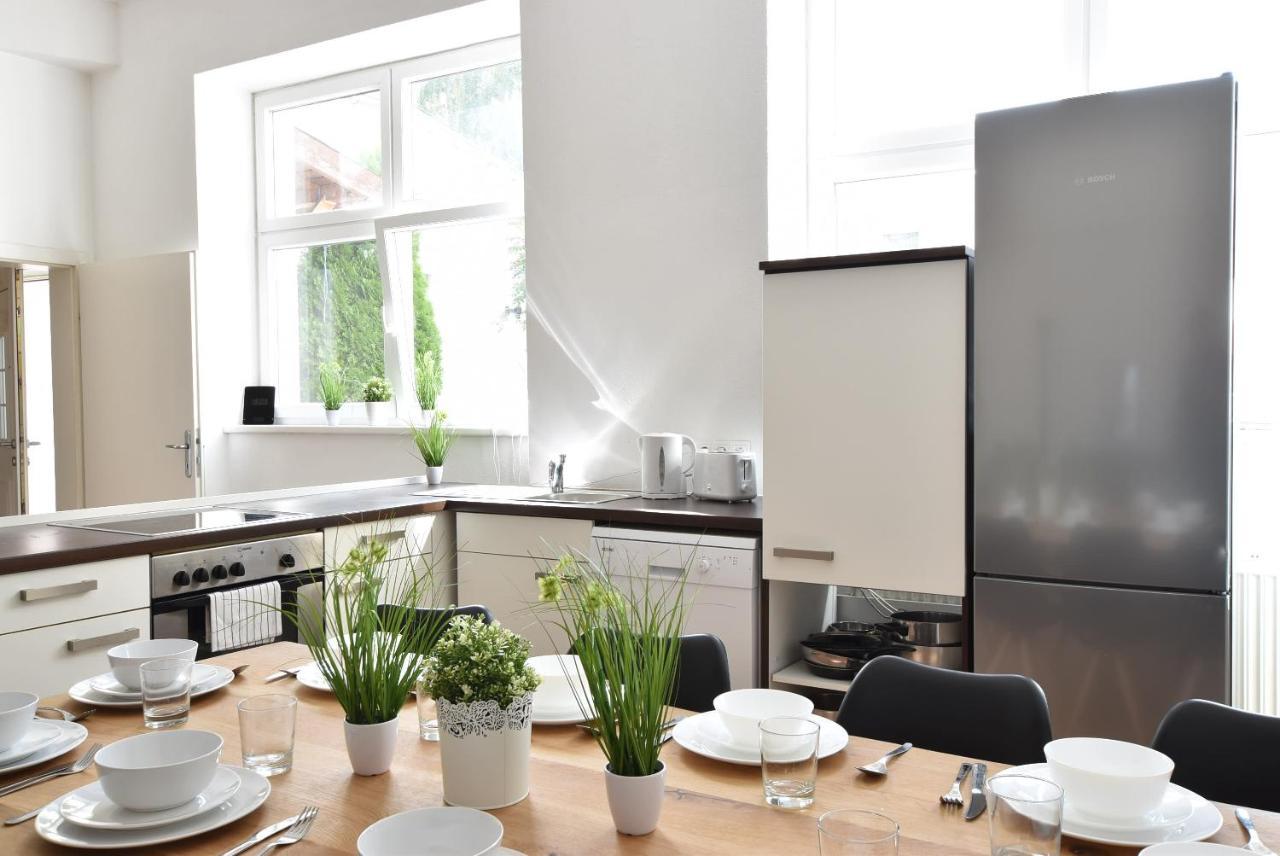 Riesiges Zentrales Apartment Mit Parkplatz Ίνσμπρουκ Εξωτερικό φωτογραφία