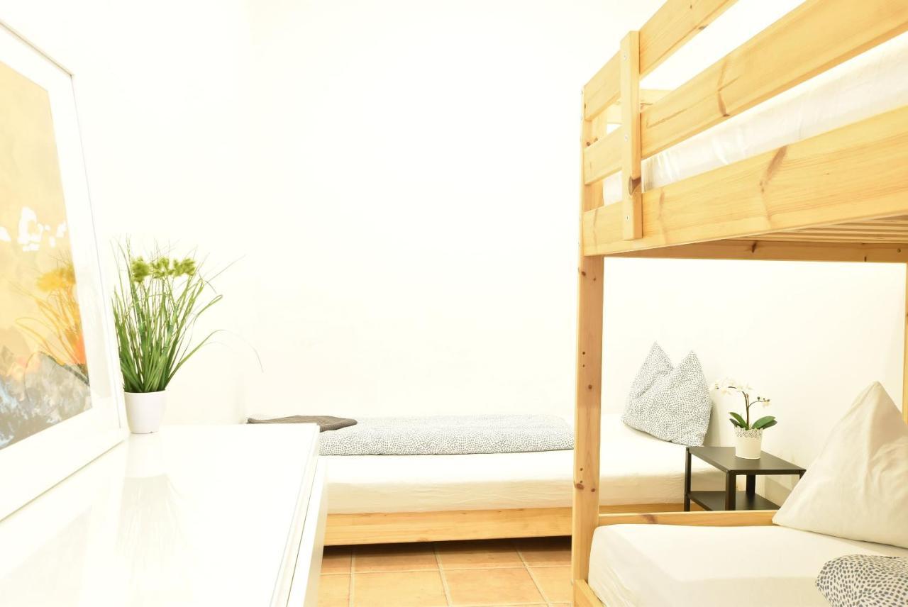 Riesiges Zentrales Apartment Mit Parkplatz Ίνσμπρουκ Εξωτερικό φωτογραφία
